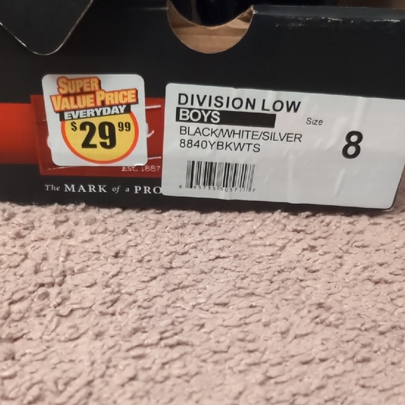 Baseball Cleats - Picture 5 of 5